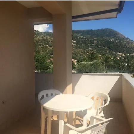 Villa Amarilla