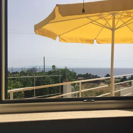 Villa Amarilla Apartment