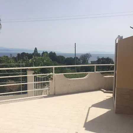 Villa Amarilla * Santa Maria (Vibo Valentia)