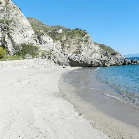 Villa Amarilla Apartment Santa Maria (Vibo Valentia)